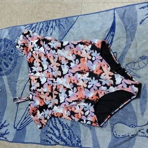 Time and Tru bathing suit 2x
